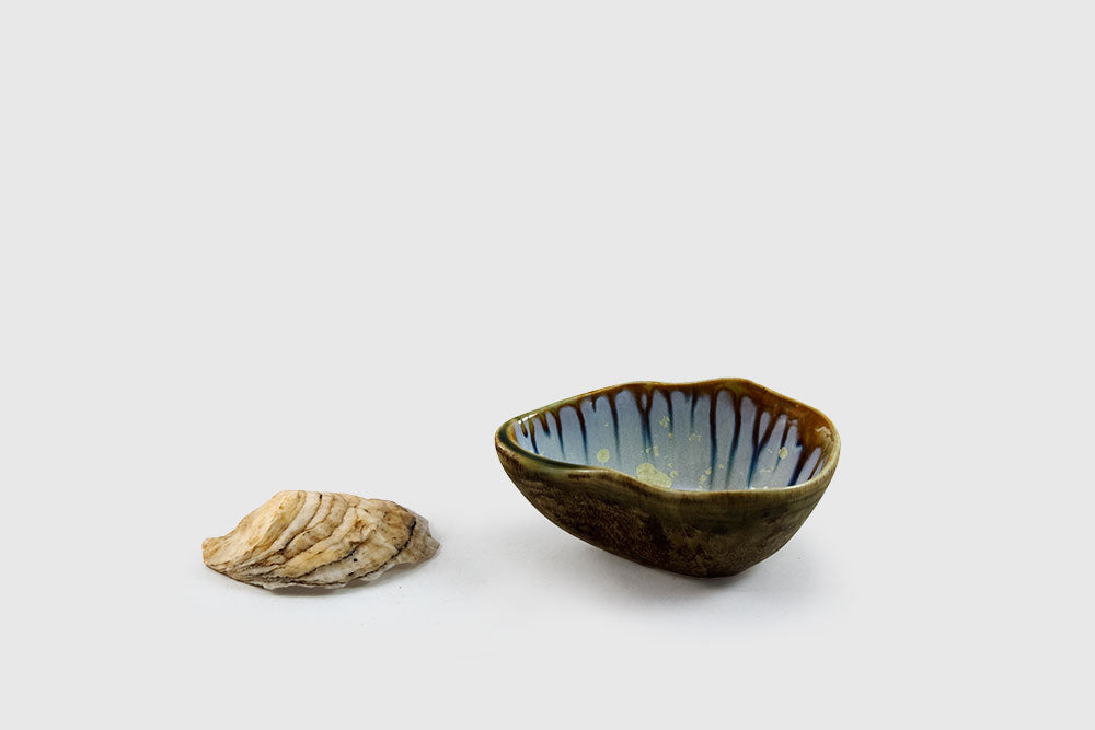 Footed Sauce Oyster Bowl- multiple colors